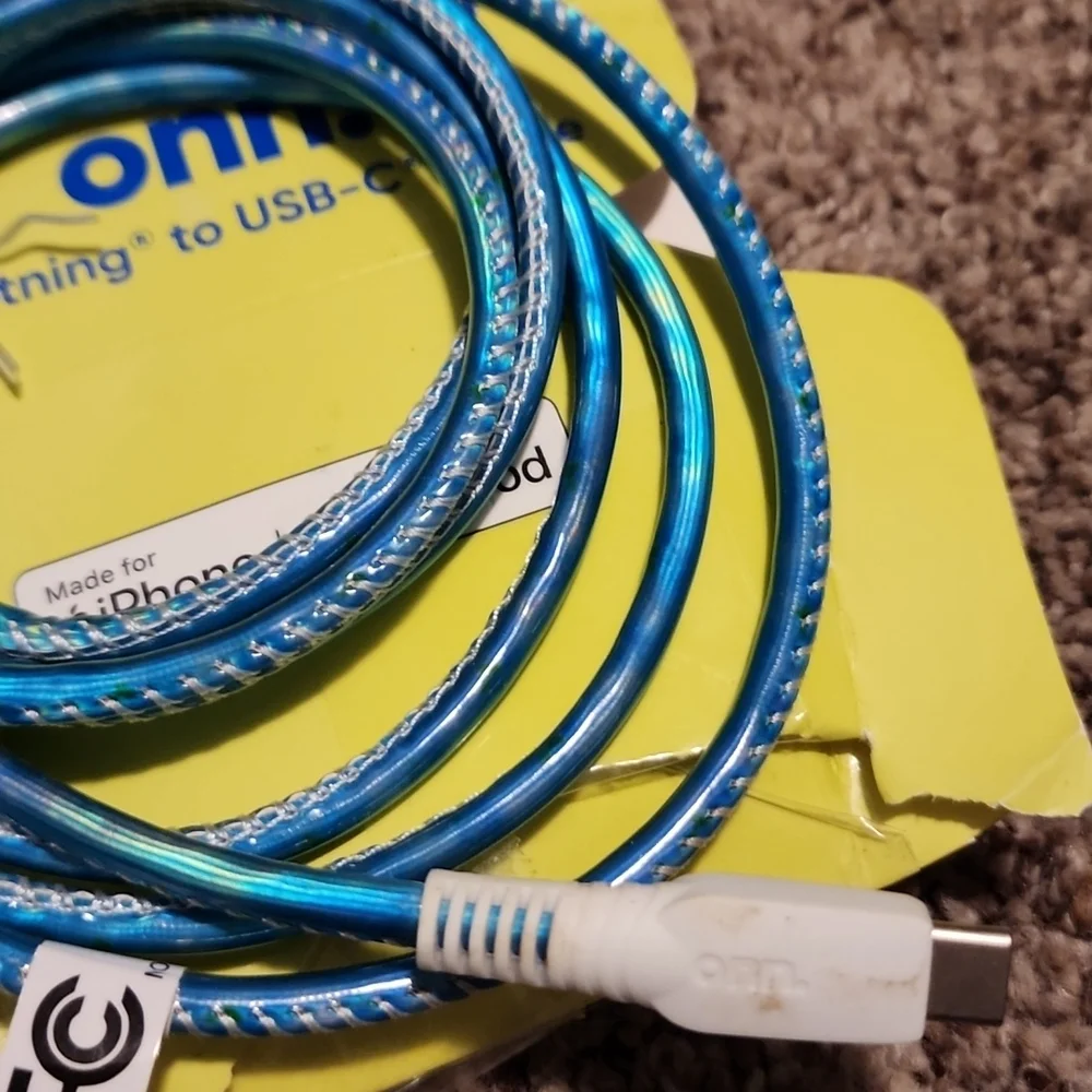 Lighting to USB-C 6 foot cable